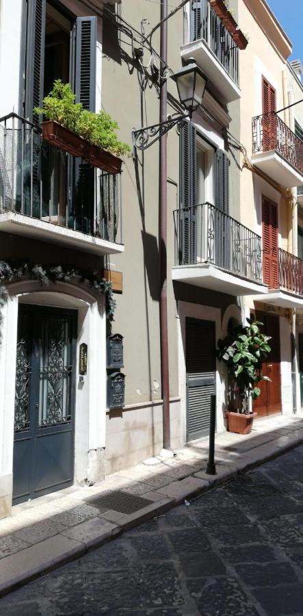 باري Intendenza 32 Suite Historical Centre المظهر الخارجي الصورة